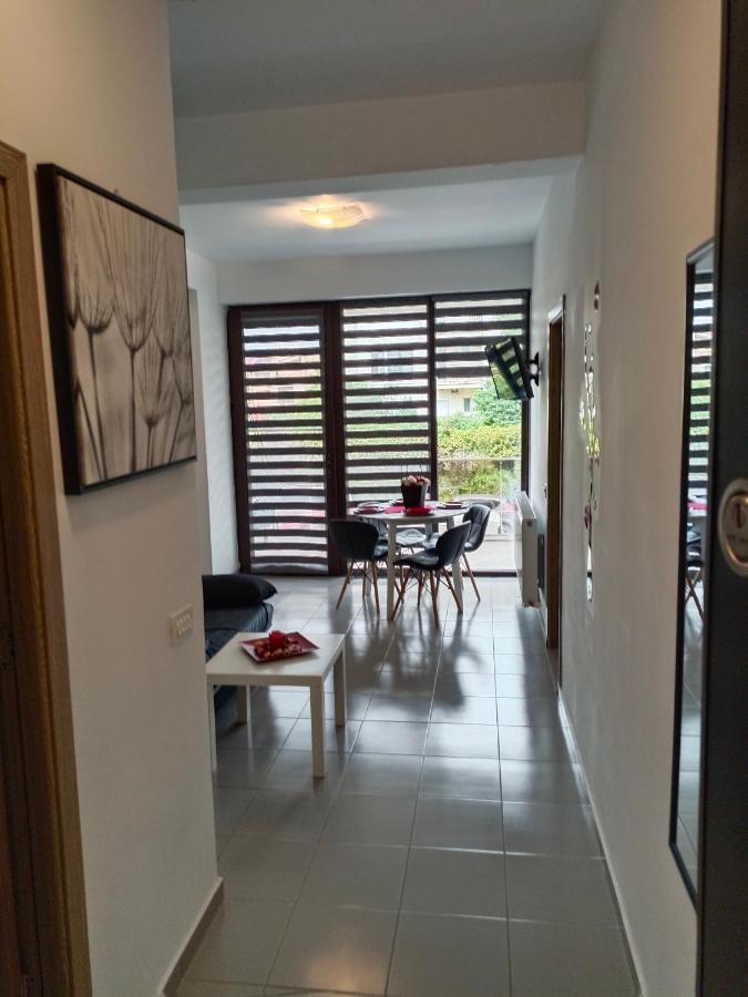 Apartament Ella D25 Mackerel Navodari Bagian luar foto