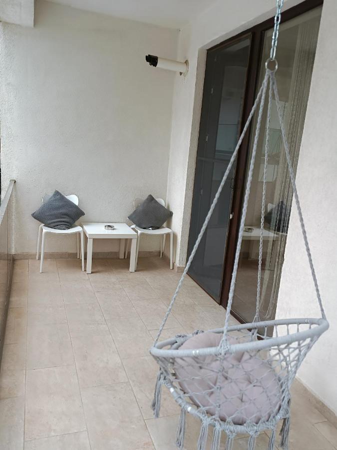 Apartament Ella D25 Mackerel Navodari Bagian luar foto