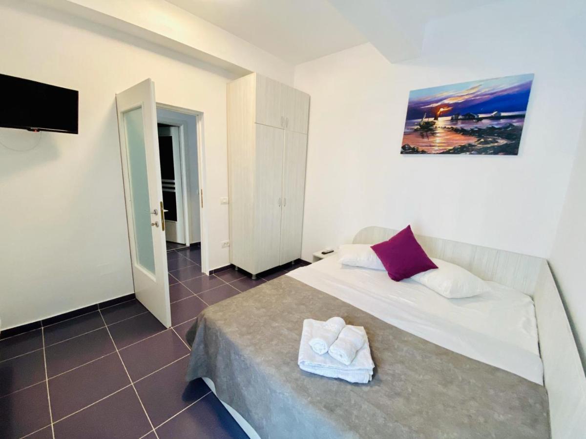 Apartament Ella D25 Mackerel Navodari Bagian luar foto